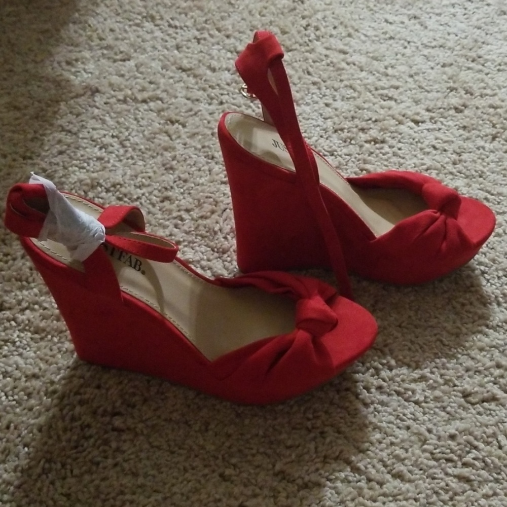Shoes - Picture 2 of 2